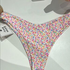 Kulani kini cheeky v bottoms dollhouse